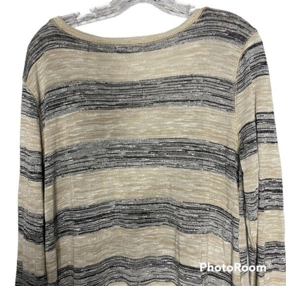 5/$25 Signature Studio Black Tan Striped Knit Scoop Neck Long Sleeve Sweater 1X - Picture 5 of 8